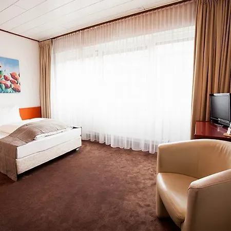 Hotel Senator 3*