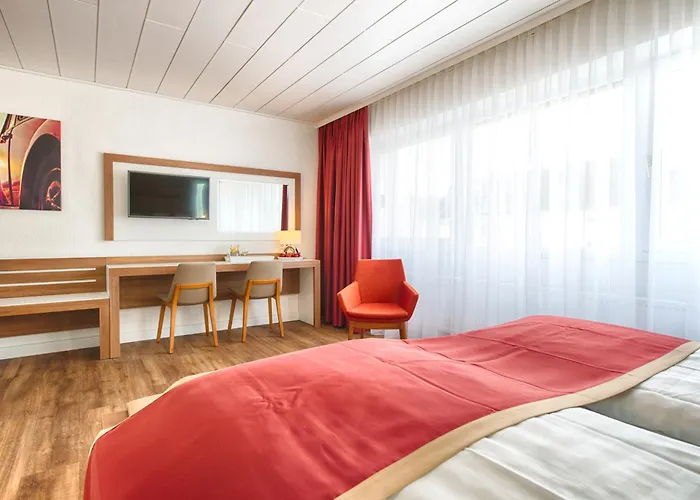 Hotel Senator 3*