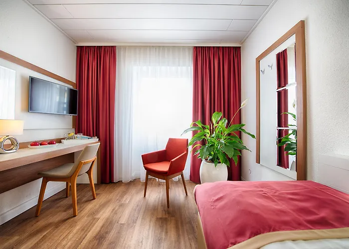 Hotel Senator
